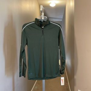 Pennant youth large 1/4 zip in green. NWT*